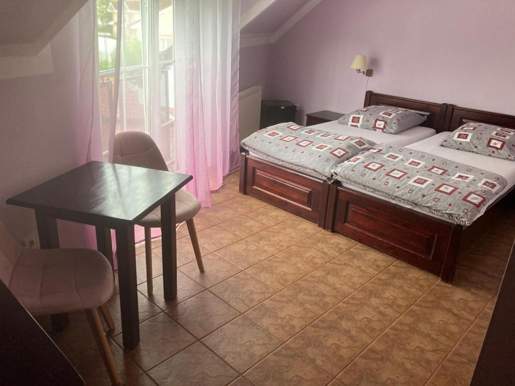Pod Delfinem Rewal Apartment Екстериор снимка