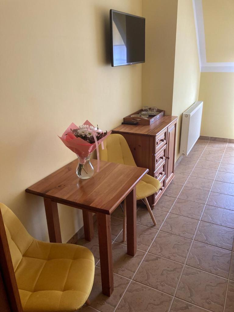 Pod Delfinem Rewal Apartment Екстериор снимка