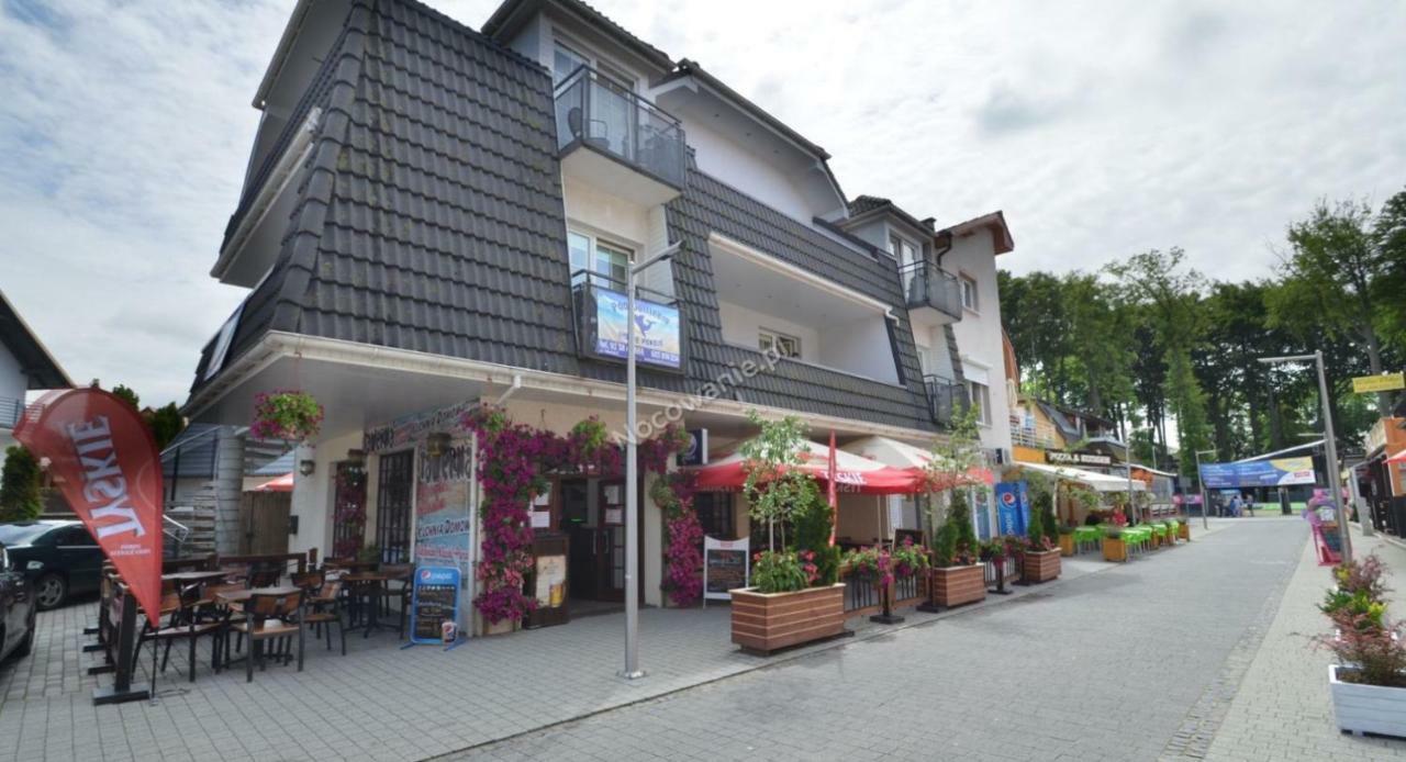 Pod Delfinem Rewal Apartment Екстериор снимка